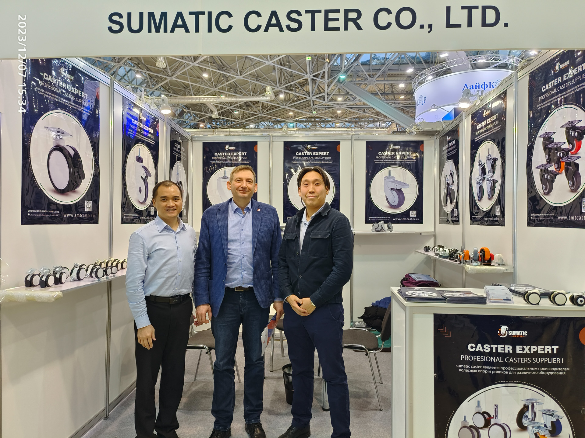 Sumatic sales and engineering team at Canton Fair